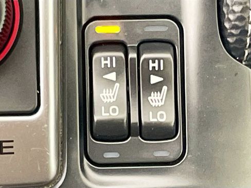 Used 2024 Subaru Forester Premium image 25