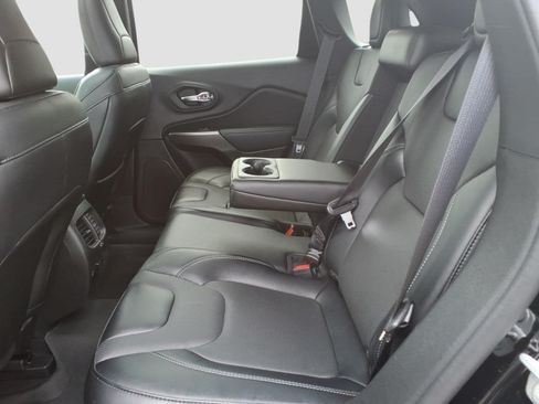 Used 2022 Jeep Cherokee Latitude Lux w/ Sun & Sound Group AWD/4WD image 14