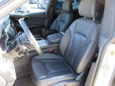 Used 2021 Audi Q8 Premium Plus image 20