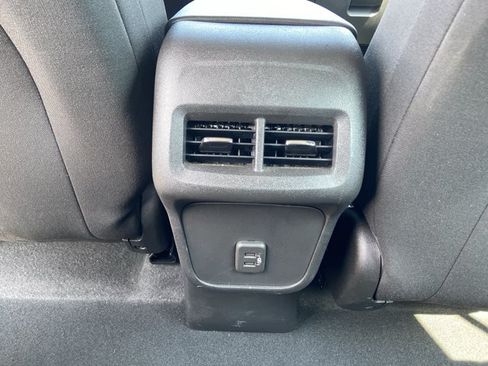 Used 2023 Chevrolet Equinox LS FWD image 49