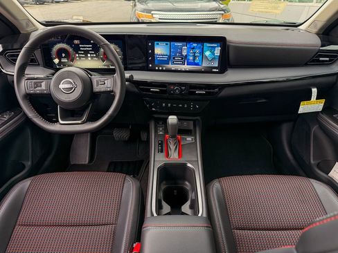 New 2026 Nissan Kicks SR w/ Cold Weather Package image 10