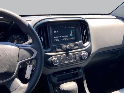 Used 2018 Chevrolet Colorado W/T w/ WT Convenience Package RWD image 6