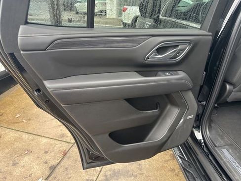 Used 2024 GMC Yukon SLT image 25