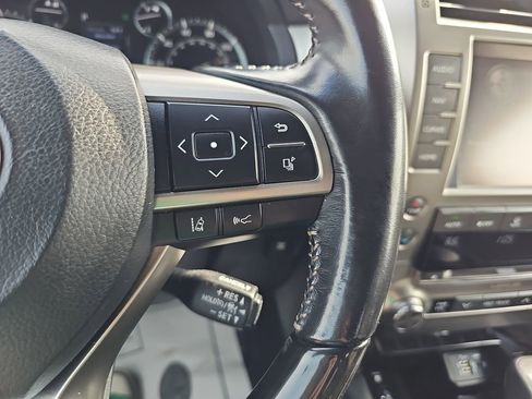 Used 2020 Lexus GX 460 Premium image 24