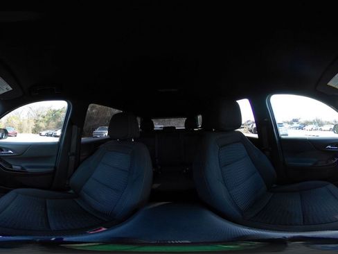 Used 2025 Chevrolet Equinox LT image 41