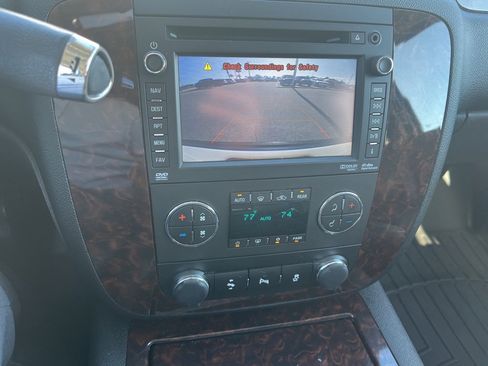 Used 2013 GMC Yukon Denali image 28