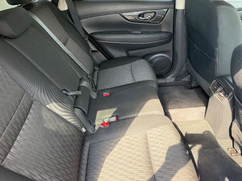 Used 2019 Nissan Rogue SV AWD/4WD image 12