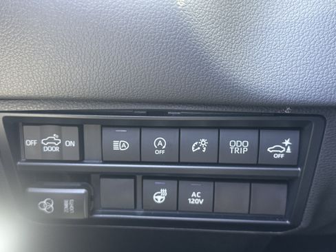 Used 2023 Toyota Tundra Limited AWD/4WD image 42