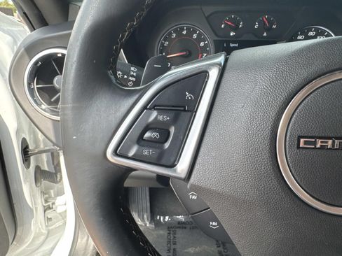 Used 2017 Chevrolet Camaro LT RWD image 23