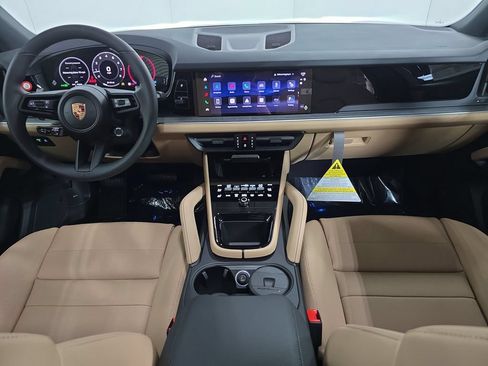 Certified 2026 Porsche Cayenne AWD/4WD image 13