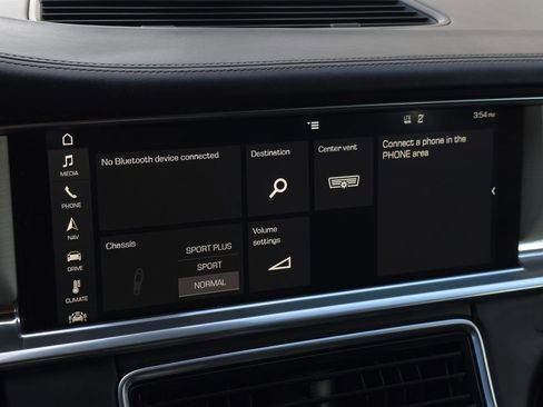 Used 2017 Porsche Panamera 4S w/ Premium Package Plus image 36