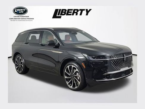Used 2025 Lincoln Nautilus Black Label AWD/4WD image 1