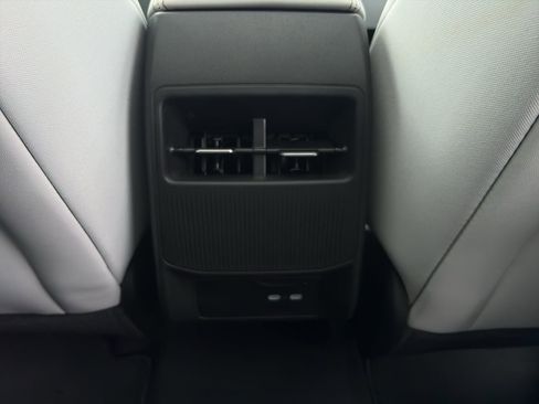 New 2026 Jeep Cherokee Limited image 25