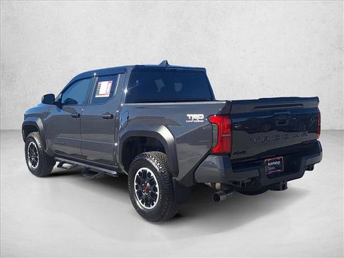 Certified 2024 Toyota Tacoma TRD Off-Road image 7