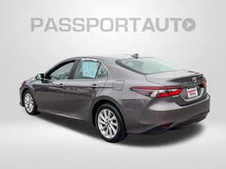 Used 2022 Toyota Camry LE video 3
