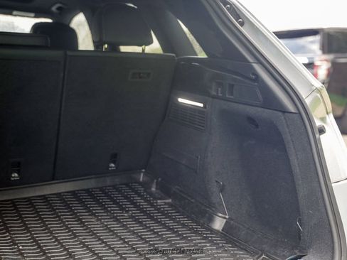 Used 2018 Audi SQ5 Prestige AWD/4WD image 85