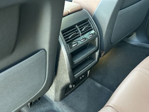 New 2026 BMW X5 xDrive50e image 17