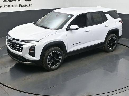 New 2026 Chevrolet Equinox LT w/ Convenience Package II image 22