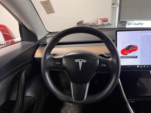 Used 2020 Tesla Model 3 Standard Range Plus image 21