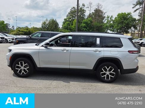 Used 2024 Jeep Grand Cherokee L Limited w/ Luxury Tech Group II AWD/4WD image 5