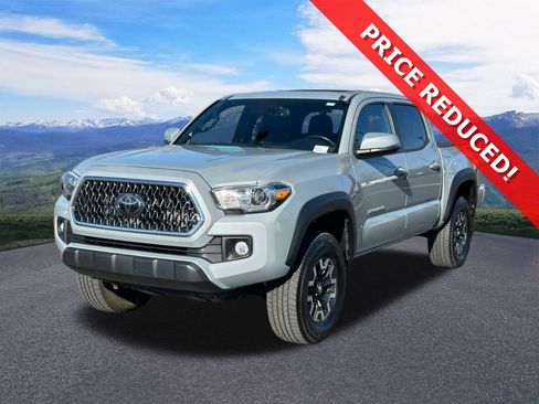 Certified 2019 Toyota Tacoma TRD Off-Road image 1