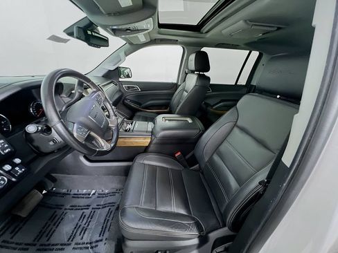 Used 2020 GMC Yukon XL Denali w/ Open Road Package AWD/4WD image 21