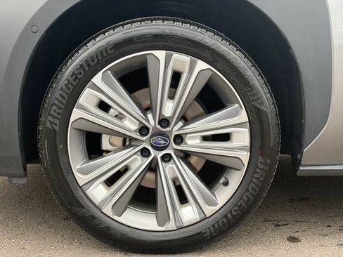 Certified 2025 Subaru Solterra w/ Limited Package AWD/4WD image 11