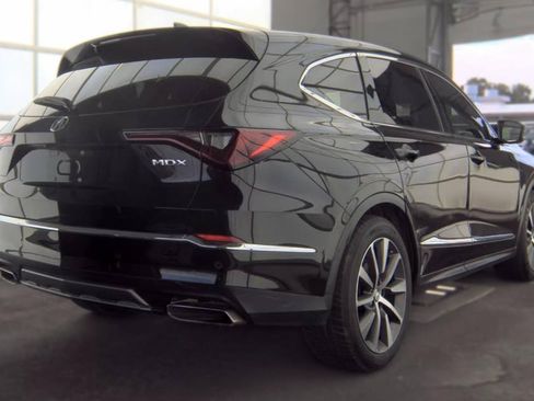Used 2025 Acura MDX w/ Technology Package FWD image 3