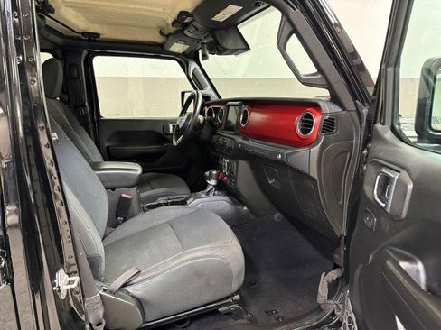 Used 2019 Jeep Wrangler Unlimited Rubicon image 44