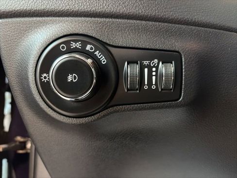 Certified 2018 Jeep Compass Limited w/ Navigation Group image 16