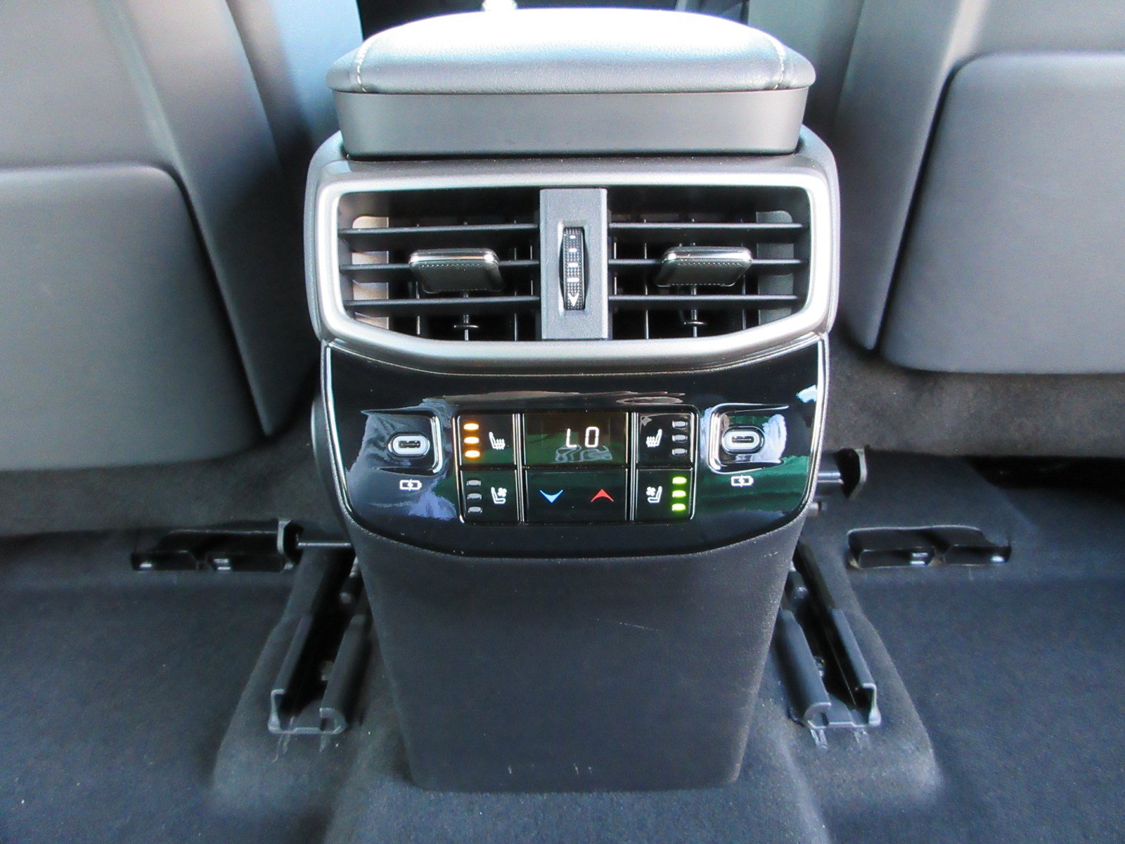Used 2025 Lexus RX 350 w/ Convenience Package AWD/4WD image 22
