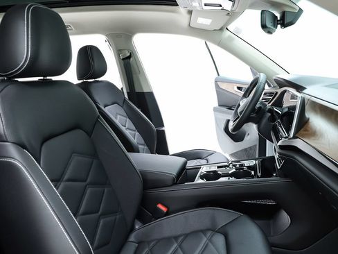 New 2026 Volkswagen Atlas SE FWD image 36