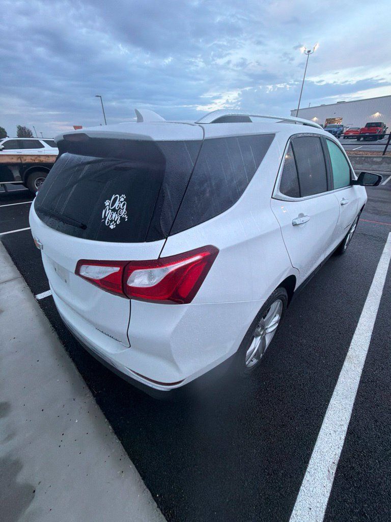 Used 2019 Chevrolet Equinox Premier FWD image 3