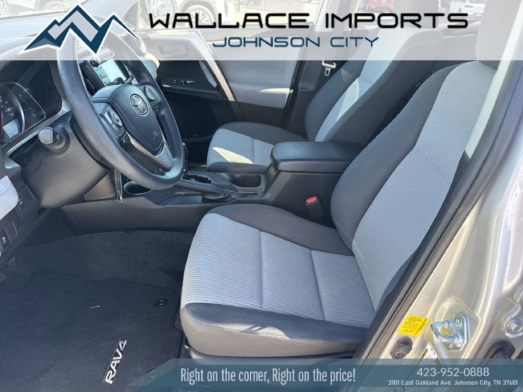Used 2015 Toyota RAV4 LE AWD/4WD image 14