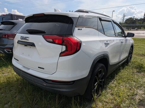 Used 2021 GMC Terrain SLT w/ Elevation Edition AWD/4WD image 3