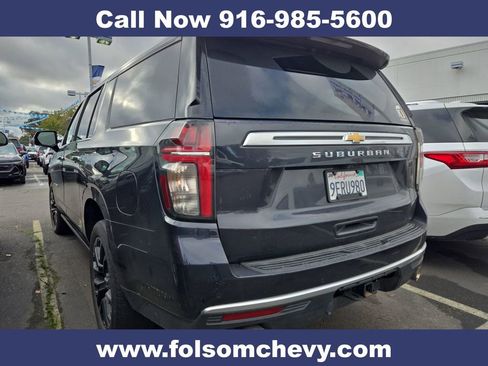Used 2023 Chevrolet Suburban High Country w/ Premium Package image 3