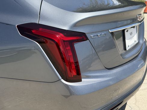 Used 2021 Cadillac CT5 Luxury RWD image 9