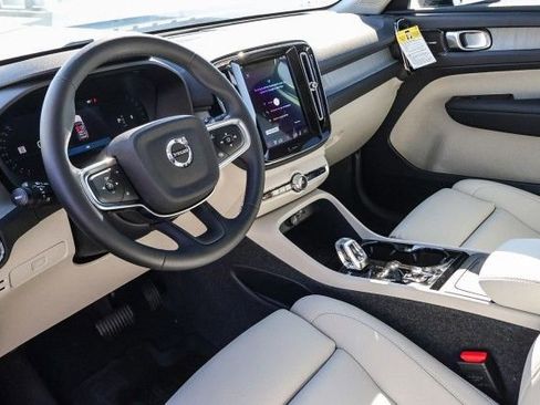 New 2026 Volvo XC40 B5 Ultra w/ Climate Package image 17