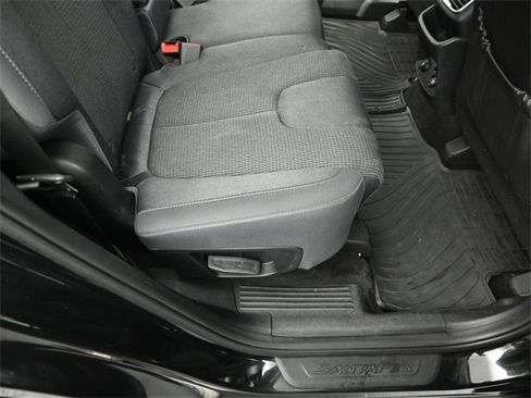 Used 2019 Hyundai Santa Fe SE image 26