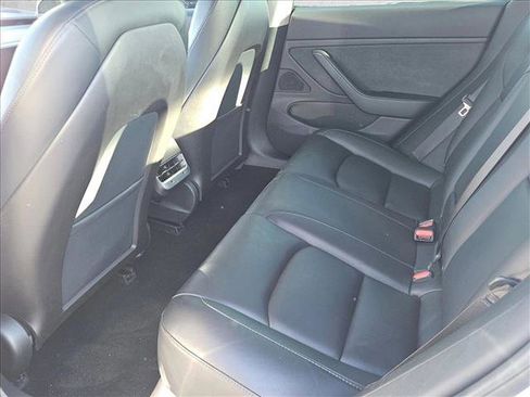 Used 2019 Tesla Model 3 Standard Range image 20