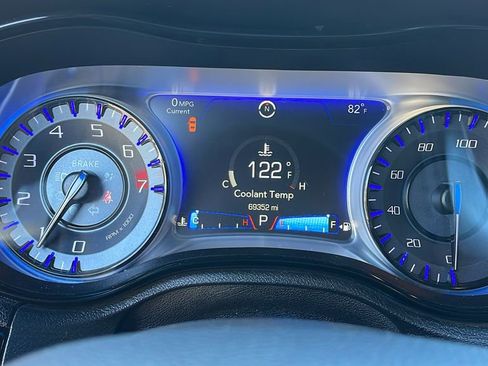 Used 2018 Chrysler 300 S w/ 300S Premium Group 2 image 23