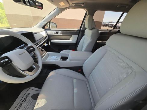 New 2026 Hyundai Santa Fe Limited FWD image 8
