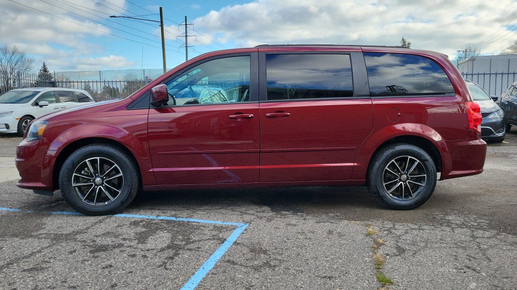 Used 2017 Dodge Grand Caravan GT FWD image 6