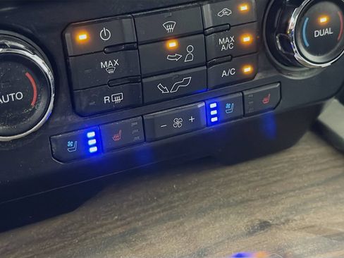 Used 2019 Ford F150 Lariat AWD/4WD image 23