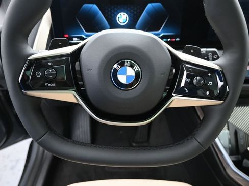 Used 2025 BMW X3 xDrive30i w/ Premium Package image 15