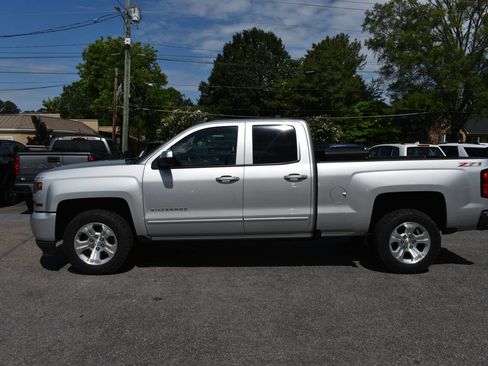 Used 2017 Chevrolet Silverado 1500 LT w/ All Star Edition AWD/4WD image 3