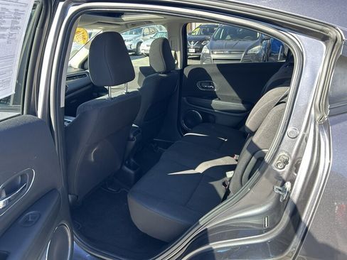 Used 2016 Honda HR-V EX image 11