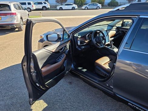 Used 2021 Subaru Outback Touring XT image 40