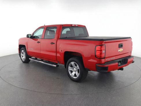 Used 2018 Chevrolet Silverado 1500 Custom w/ Custom Value Package image 3