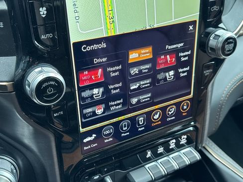 Used 2021 RAM 1500 Limited image 9